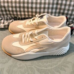 Women's Cream Athletic Shoes